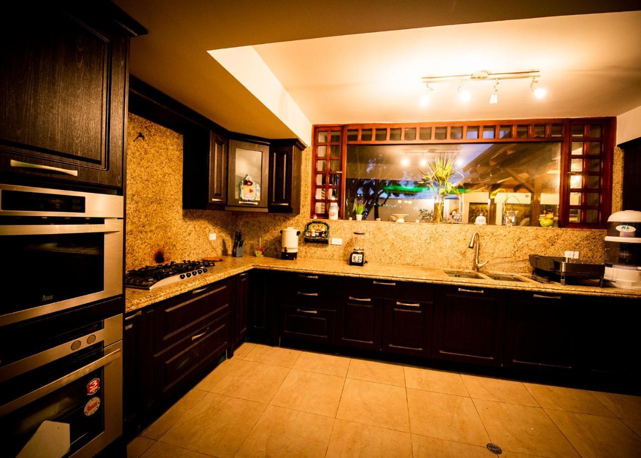Hostal Dulce Hogar Latacunga Esterno foto