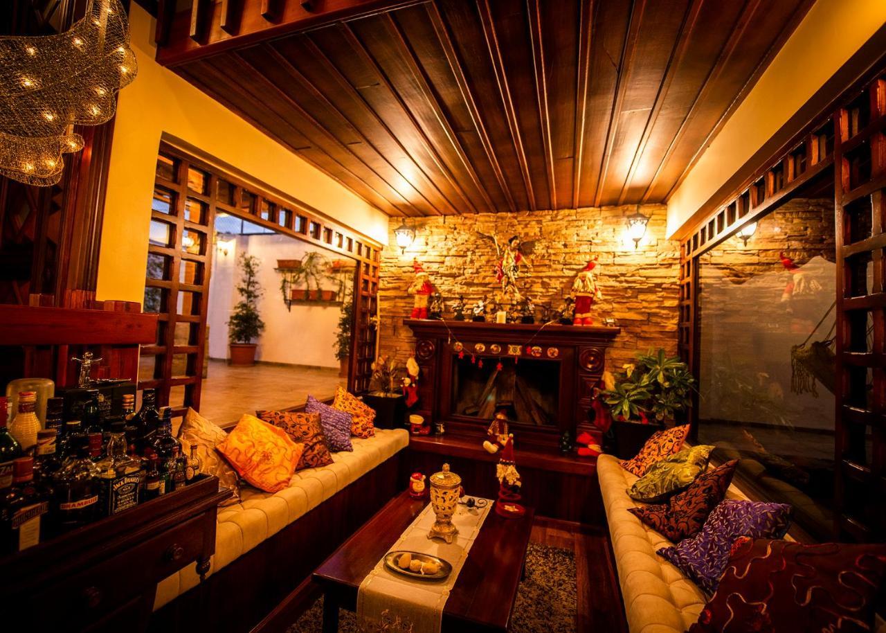 Hostal Dulce Hogar Latacunga Esterno foto