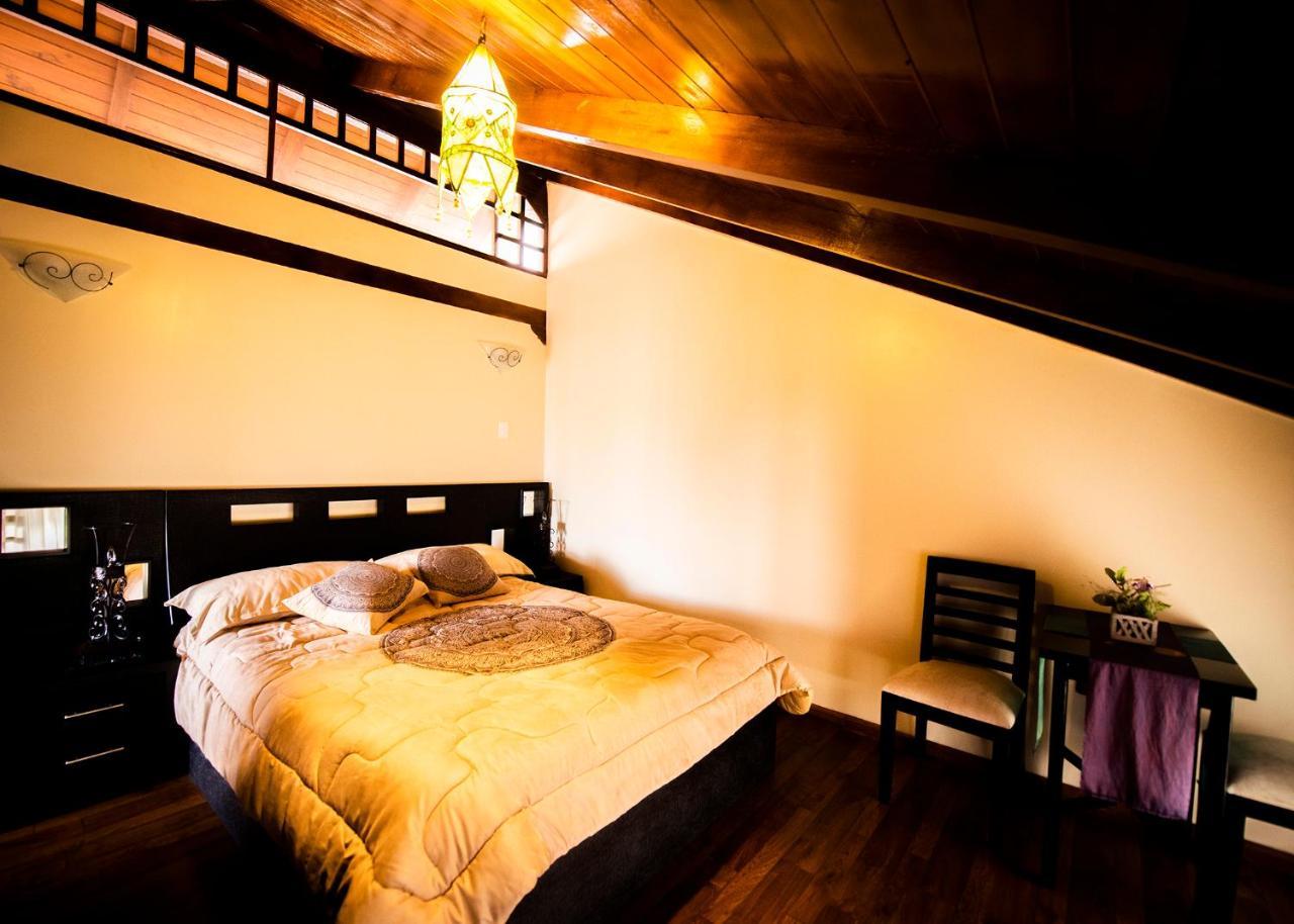 Hostal Dulce Hogar Latacunga Esterno foto